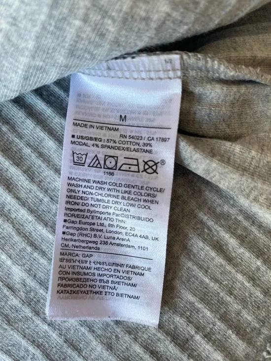 GAP Ribbed V-Neck Button Cardigan in Grey - Picture 6 of 6